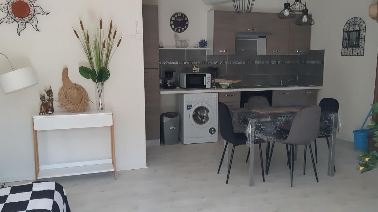 Charmant T2 Tout Confort Au Centre Du Village ! Florensac Екстериор снимка